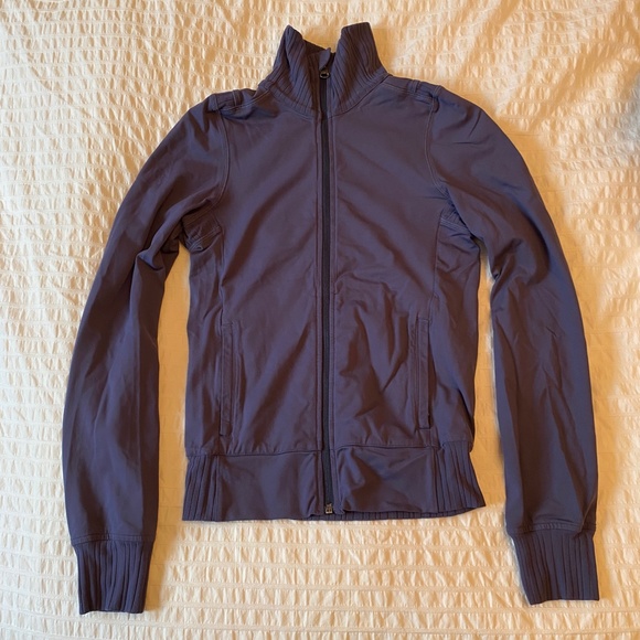 Lululemon Reversible Jacket - Picture 4 of 16